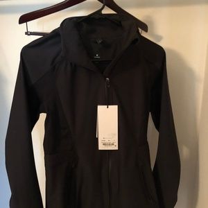 NWT Lululemon Sleet Sprinter Jacket - Size 4
